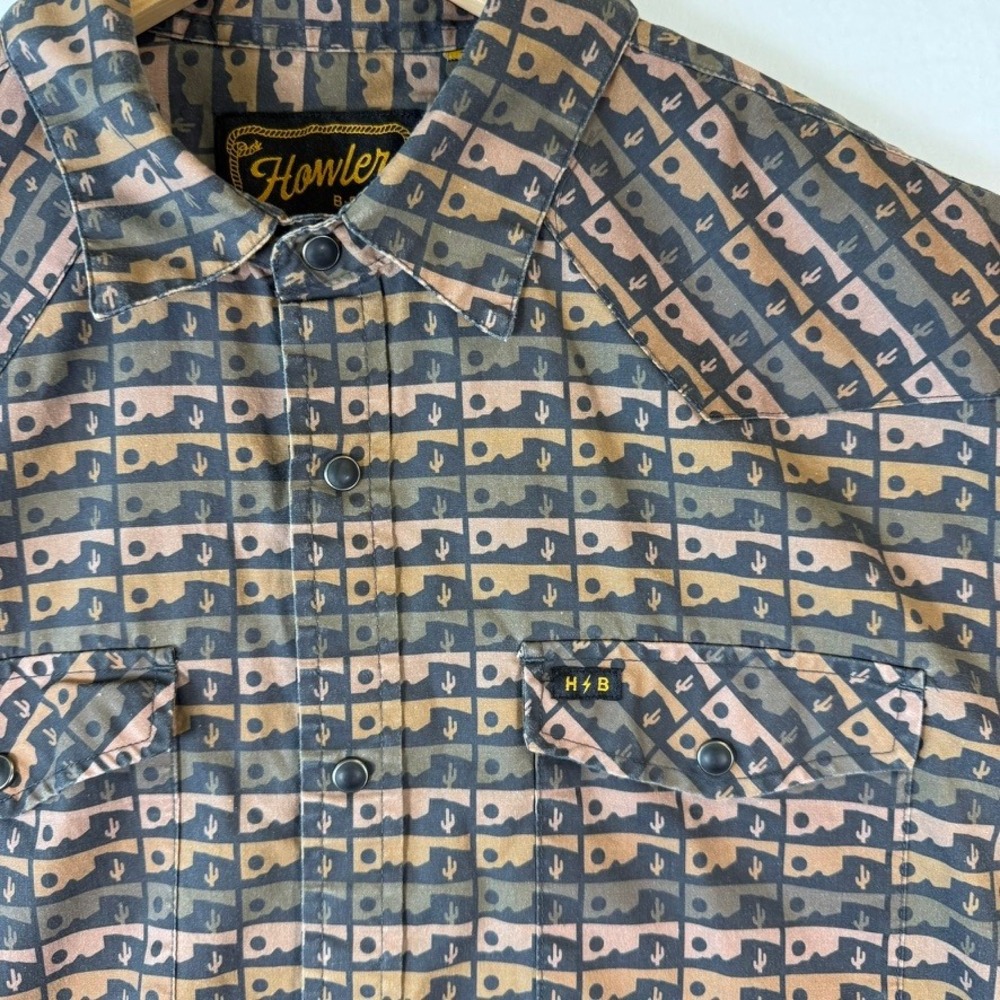 Howler Brothers Mens Large Gaucho Snap Shirt Desert Cactus Print Short Sleeve - Picture 4 of 14